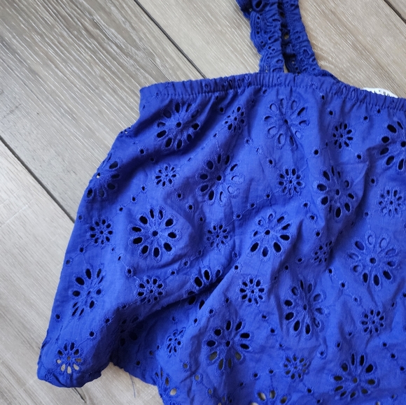 Cropped Ruffle top - Picture 9 of 11